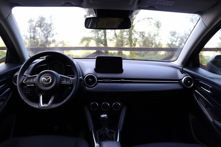 Mazda 2 Skyactiv-G M Hybrid Exceed: la prova su strada