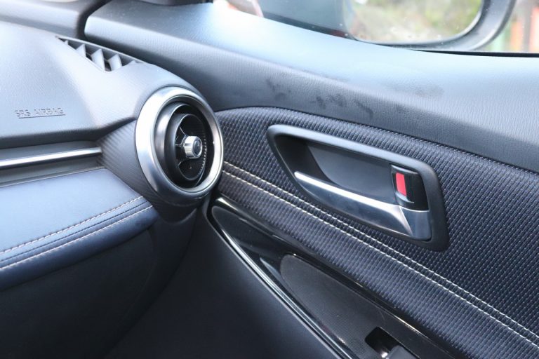 Mazda 2 Skyactiv-G M Hybrid Exceed: la prova su strada