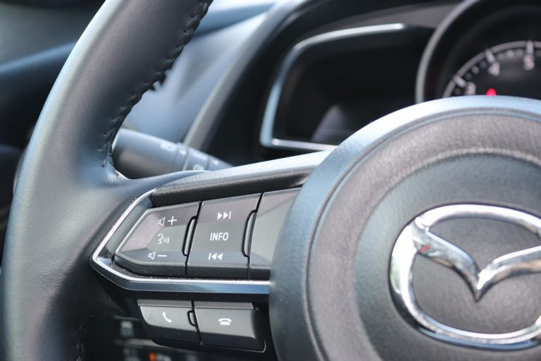 Mazda 2 Skyactiv-G M Hybrid Exceed: la prova su strada