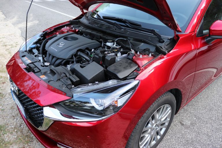 Mazda 2 Skyactiv-G M Hybrid Exceed: la prova su strada