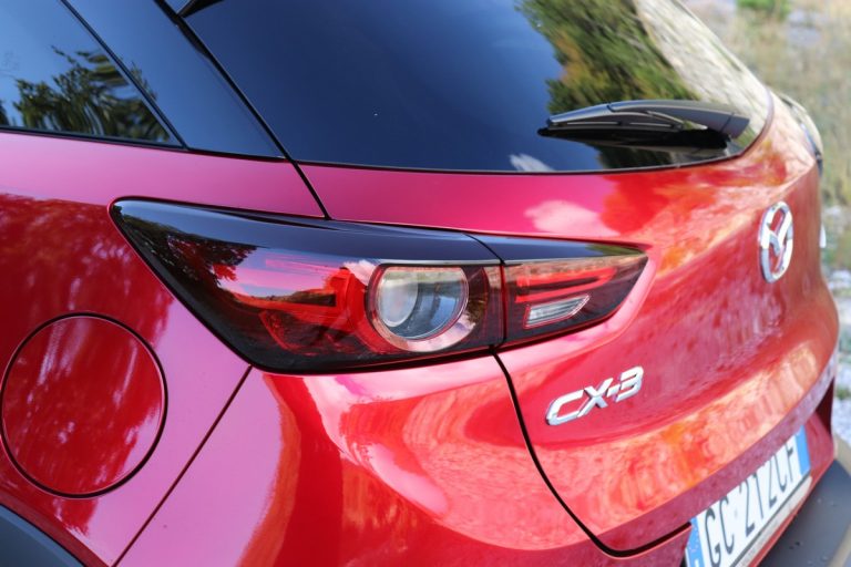 Mazda CX-3 Skyactiv-G Exceed: la prova su strada
