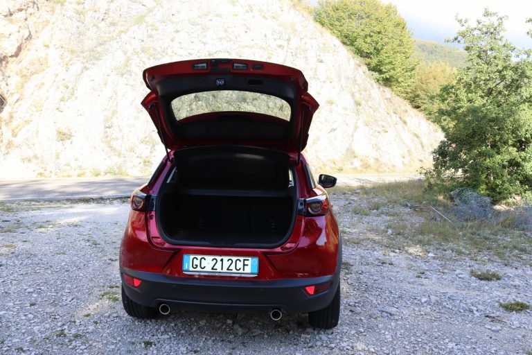 Mazda CX-3 Skyactiv-G Exceed: la prova su strada