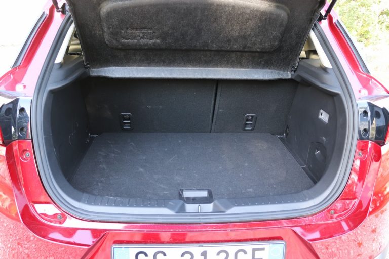 Mazda CX-3 Skyactiv-G Exceed: la prova su strada