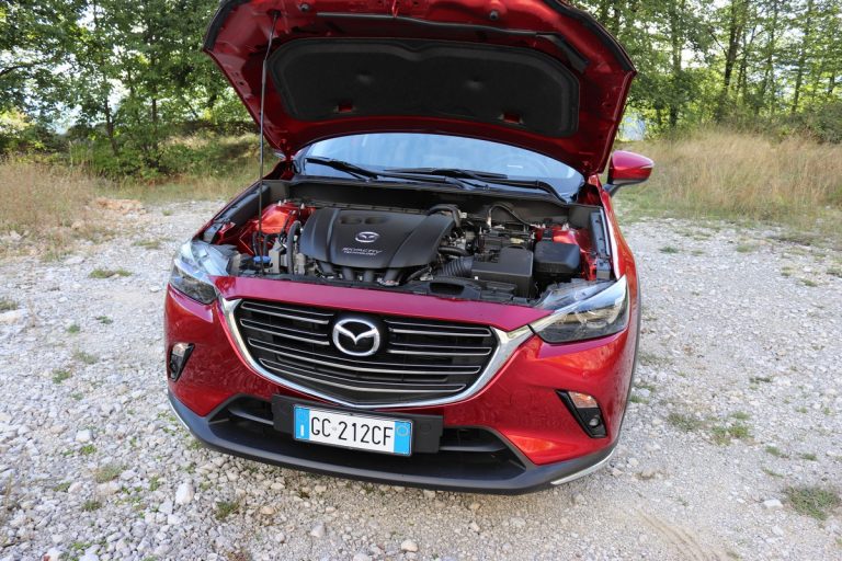 Mazda CX-3 Skyactiv-G Exceed: la prova su strada