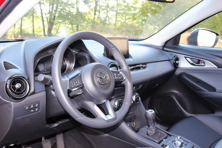 Mazda CX-3 Skyactiv-G Exceed: la prova su strada