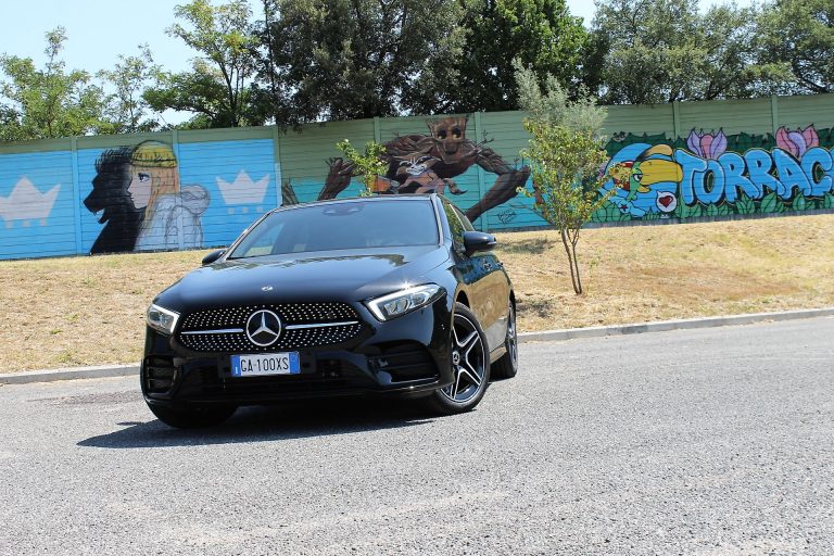 Mercedes-Benz Classe A 250e: la prova su strada