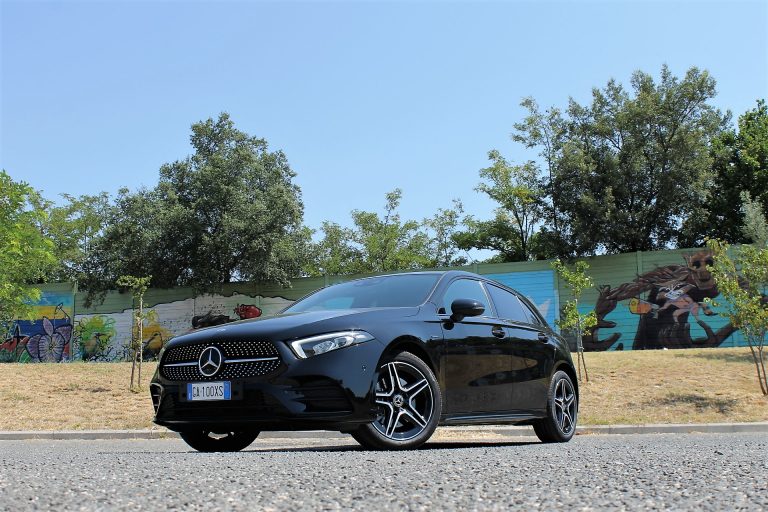 Mercedes-Benz Classe A 250e: la prova su strada