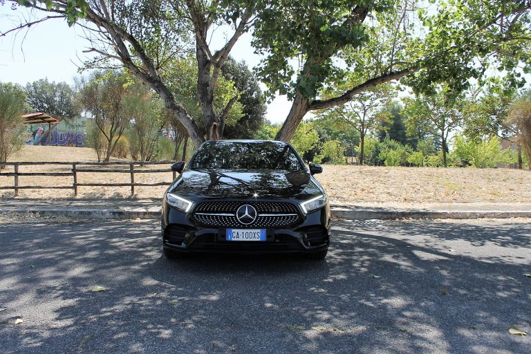 Mercedes-Benz Classe A 250e: la prova su strada