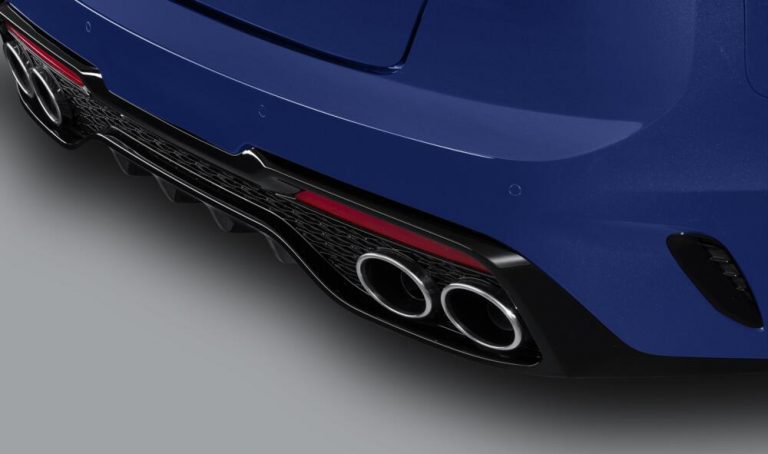 Kia Stinger restyling: immagini ufficiali