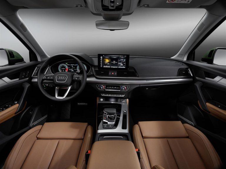 Audi Q5 2.0 MHEV: immagini ufficiali
