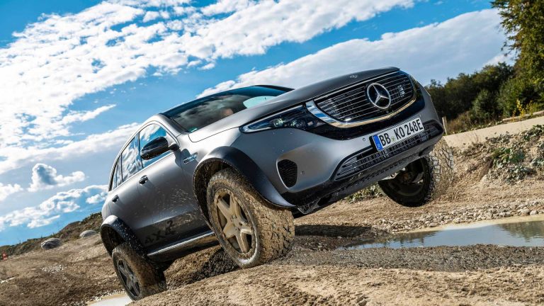 Mercedes-Benz EQC 4x4²: l’off-road diventa elettrizzante