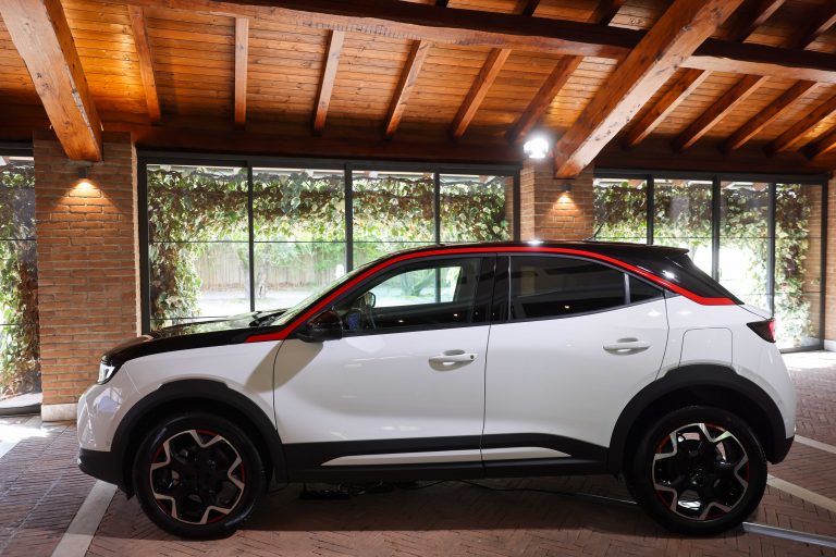 Opel Mokka: la nuova generazione 2021