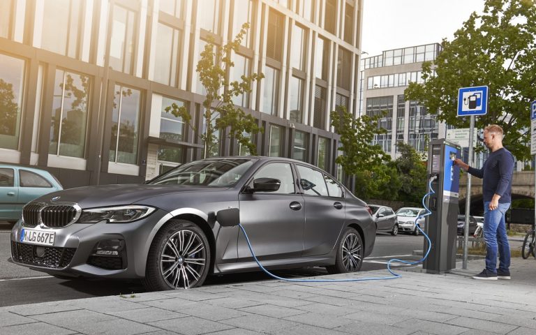Bmw, gamma elettrificata: immagini ufficiali