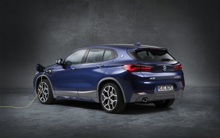 Bmw, gamma elettrificata: immagini ufficiali