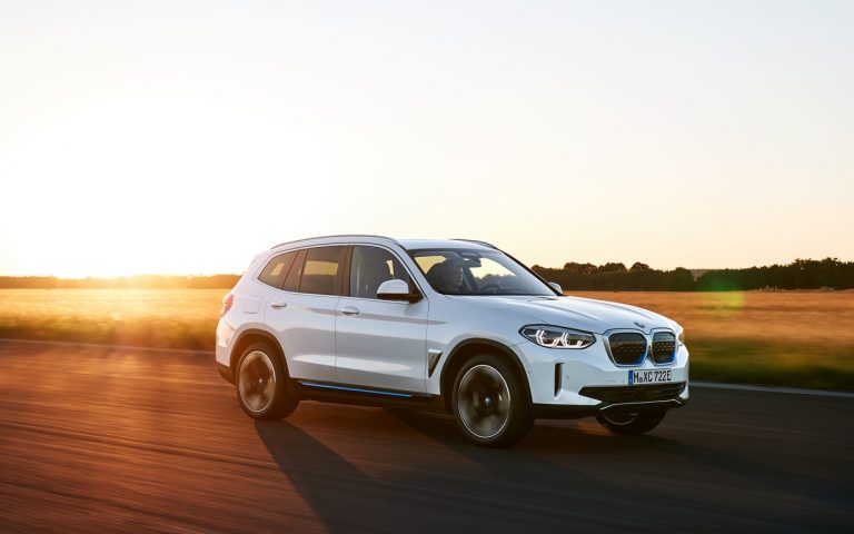 Bmw, gamma elettrificata: immagini ufficiali