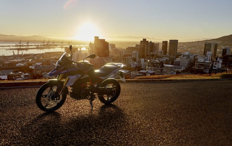 BMW G 310 GS: la piccola GS si rinnova