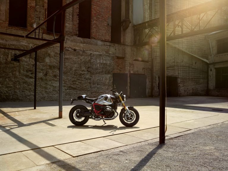 BMW R nine T: immagini ufficiali