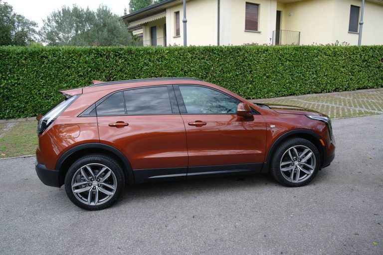 Cadillac XT4: prima prova su strada