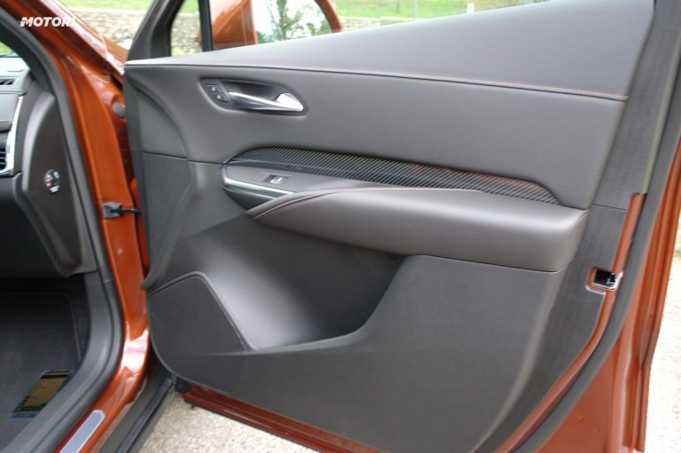 Cadillac XT4: prima prova su strada