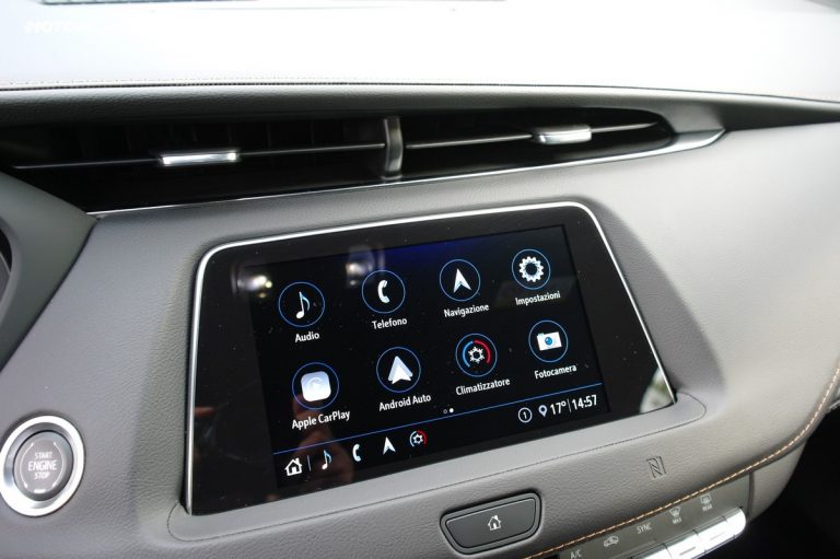 Cadillac XT4: prima prova su strada