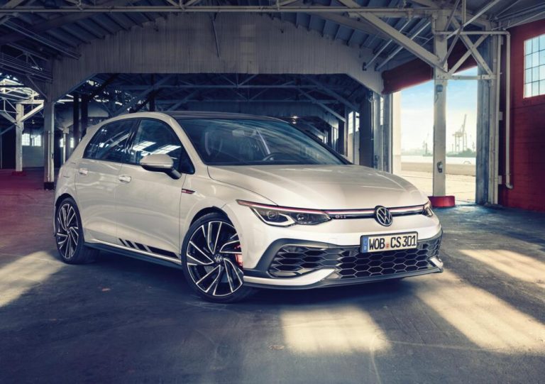 Volkswagen Golf 8 GTI Clubsport: immagini ufficiali