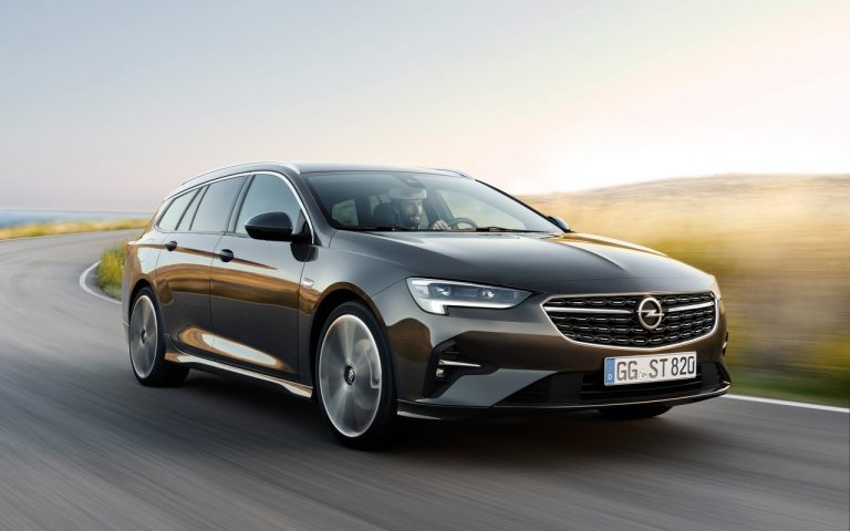 Nuova Opel Insignia 2020: immagini ufficiali