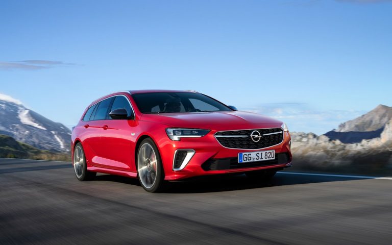 Nuova Opel Insignia 2020: immagini ufficiali