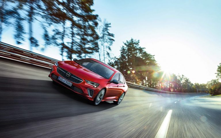 Nuova Opel Insignia 2020: immagini ufficiali