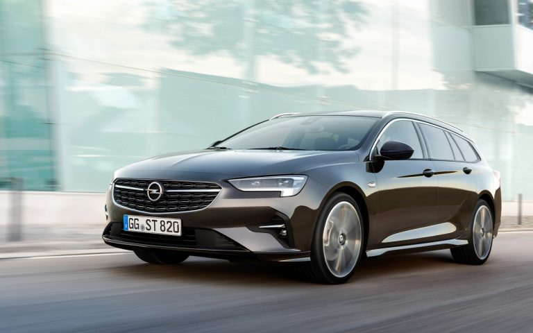 Nuova Opel Insignia 2020: immagini ufficiali