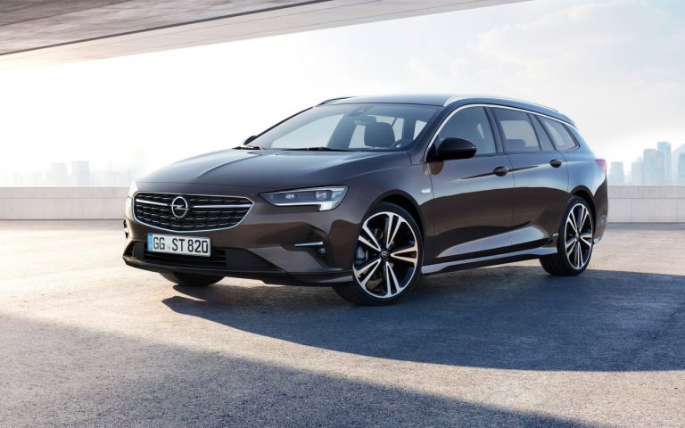 Nuova Opel Insignia 2020: immagini ufficiali
