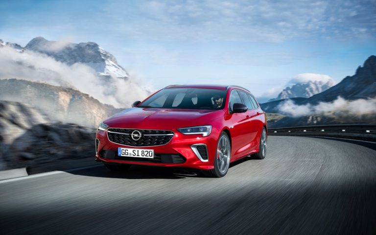 Nuova Opel Insignia 2020: immagini ufficiali