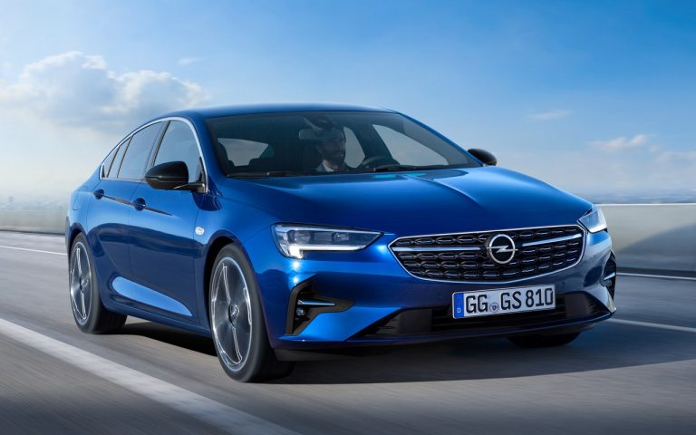 Nuova Opel Insignia 2020: immagini ufficiali