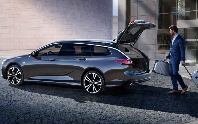 Nuova Opel Insignia 2020: immagini ufficiali