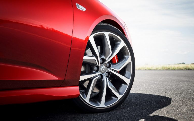 Nuova Opel Insignia 2020: immagini ufficiali