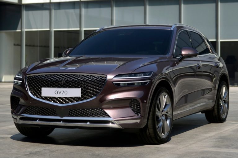 Genesis GV70 2021: prime immagini ufficiali