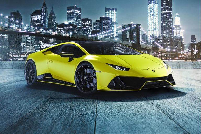 Lamborghini Huracán EVO Fluo Capsule: immagini ufficiali