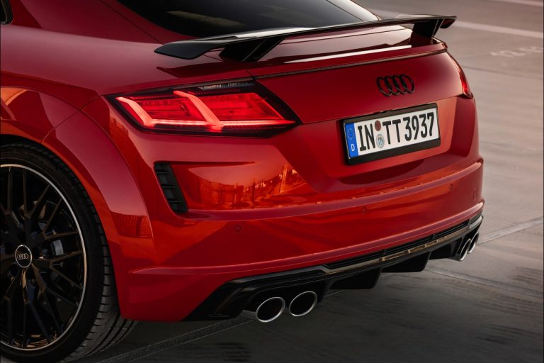 Audi TTS Competition Plus 2021: immagini ufficiali