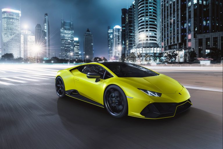 Lamborghini Huracán EVO Fluo Capsule: immagini ufficiali