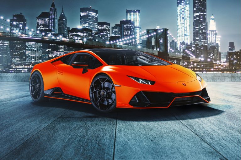 Lamborghini Huracán EVO Fluo Capsule: immagini ufficiali
