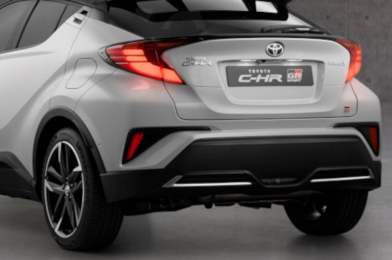 Toyota C-HR GR Sport 2021: immagini ufficiali