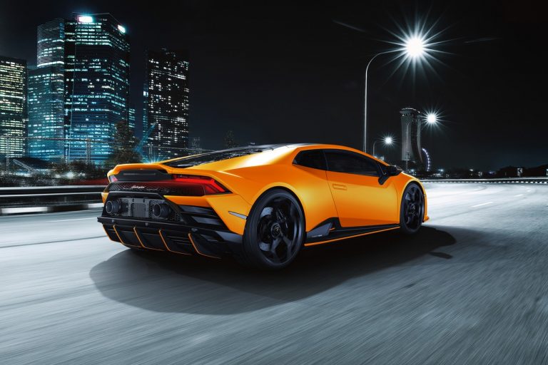 Lamborghini Huracán EVO Fluo Capsule: immagini ufficiali