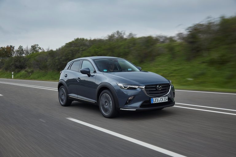 Nuova Mazda CX-3 2021: immagini ufficiali