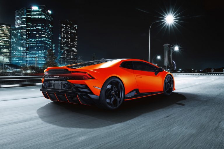 Lamborghini Huracán EVO Fluo Capsule: immagini ufficiali