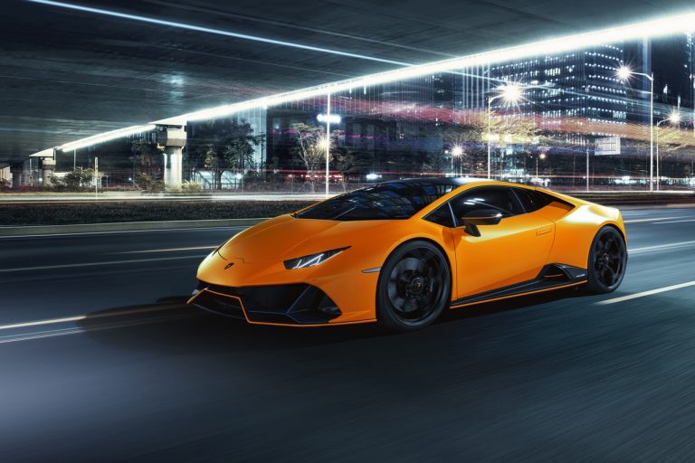 Lamborghini Huracán EVO Fluo Capsule: immagini ufficiali