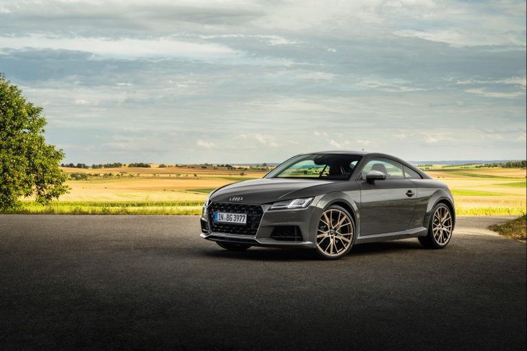 Audi TT Coupé e Roadster Bronze Selection 2021: immagini ufficiali