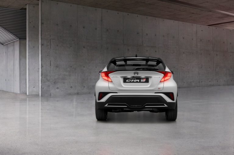 Toyota C-HR GR Sport 2021: immagini ufficiali