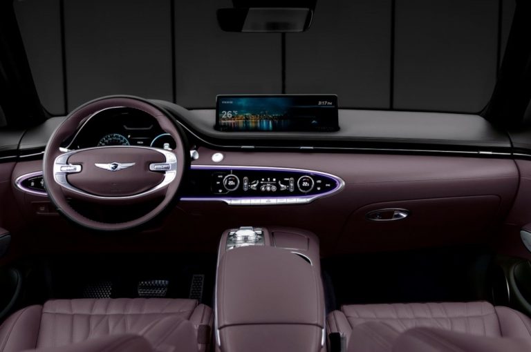 Genesis GV70 2021: prime immagini ufficiali