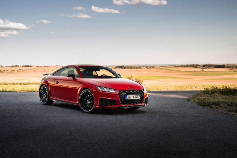 Audi TTS Competition Plus 2021: immagini ufficiali