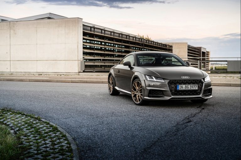Audi TT Coupé e Roadster Bronze Selection 2021: immagini ufficiali