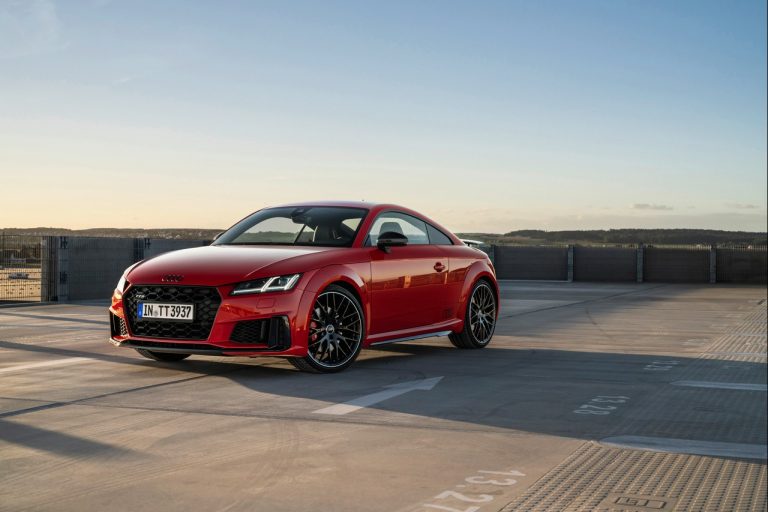 Audi TTS Competition Plus 2021: immagini ufficiali
